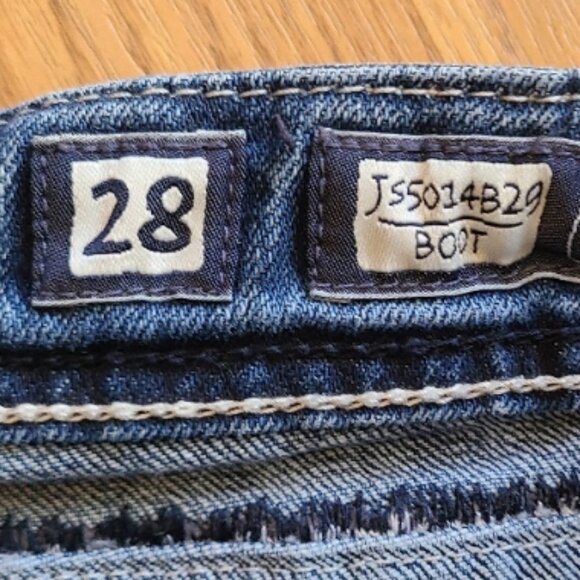 MISS ME HEAVY STITCH EMBELLISHED LOW RISE BOOT CUT JEANS STRETCH DENIM sz 28 - Picture 8 of 8